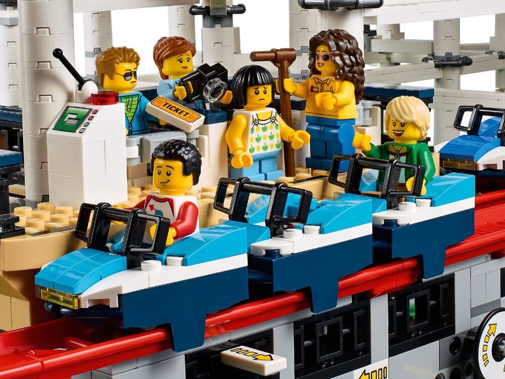 10261-lego-7-1000x750.jpg